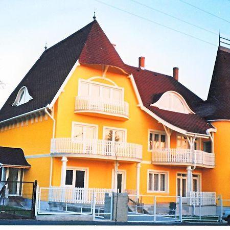 Terezia Guest-House Hotel Vonyarcvashegy Exterior photo